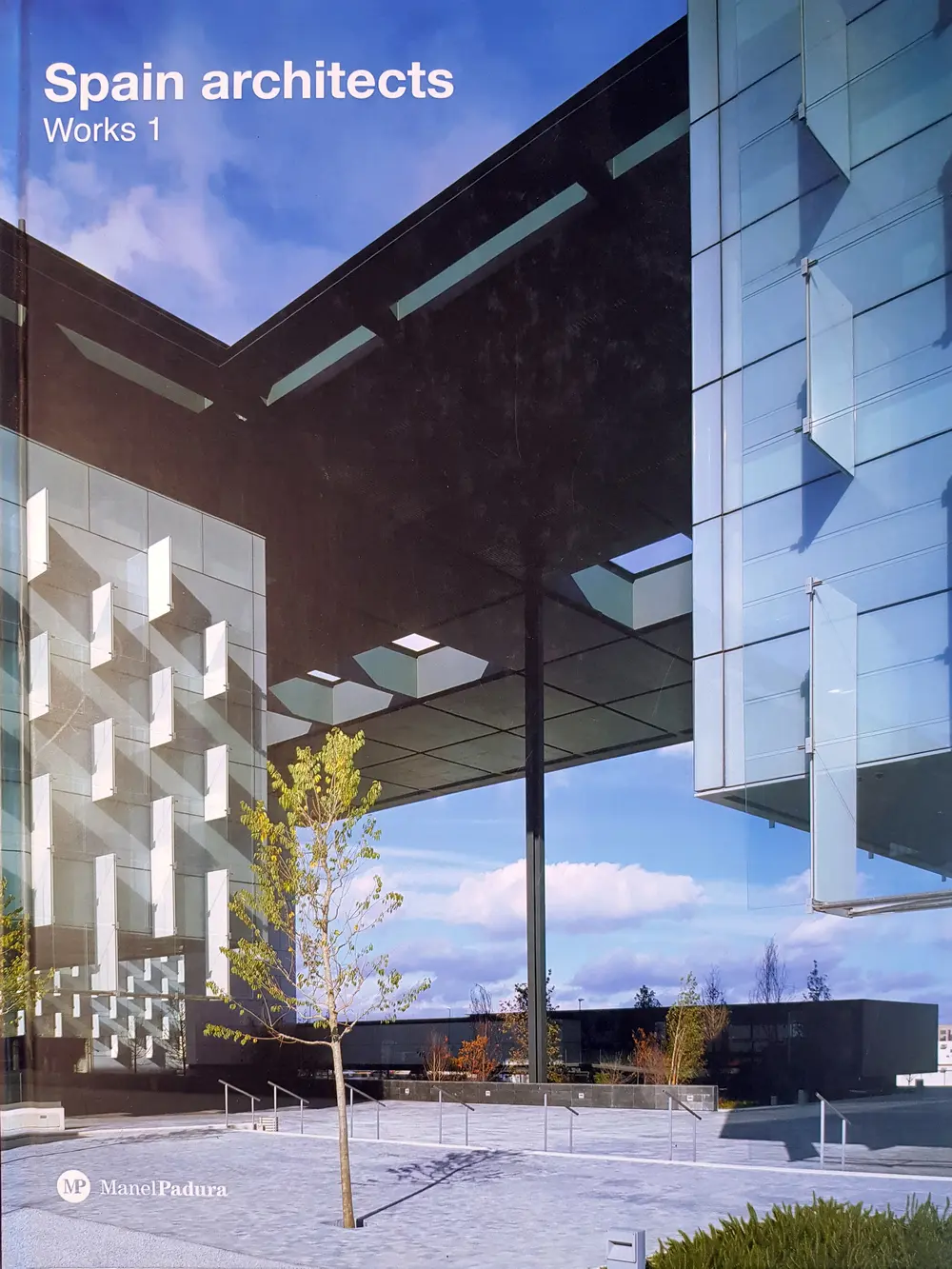 Cubierta de Spain Architects Works 1